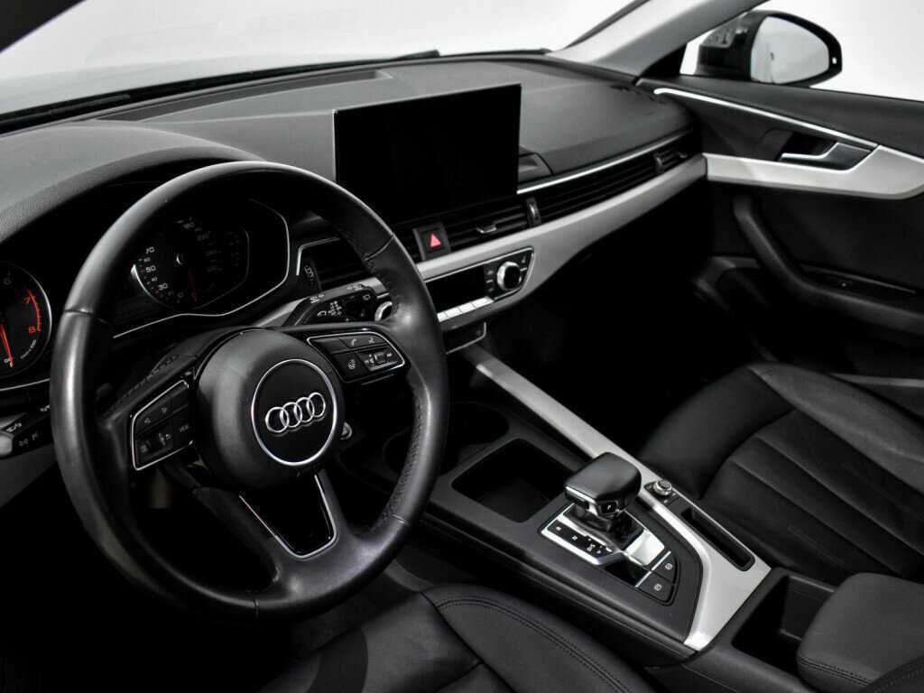 Audi A4 2020 года с пробегом. Фото: #8