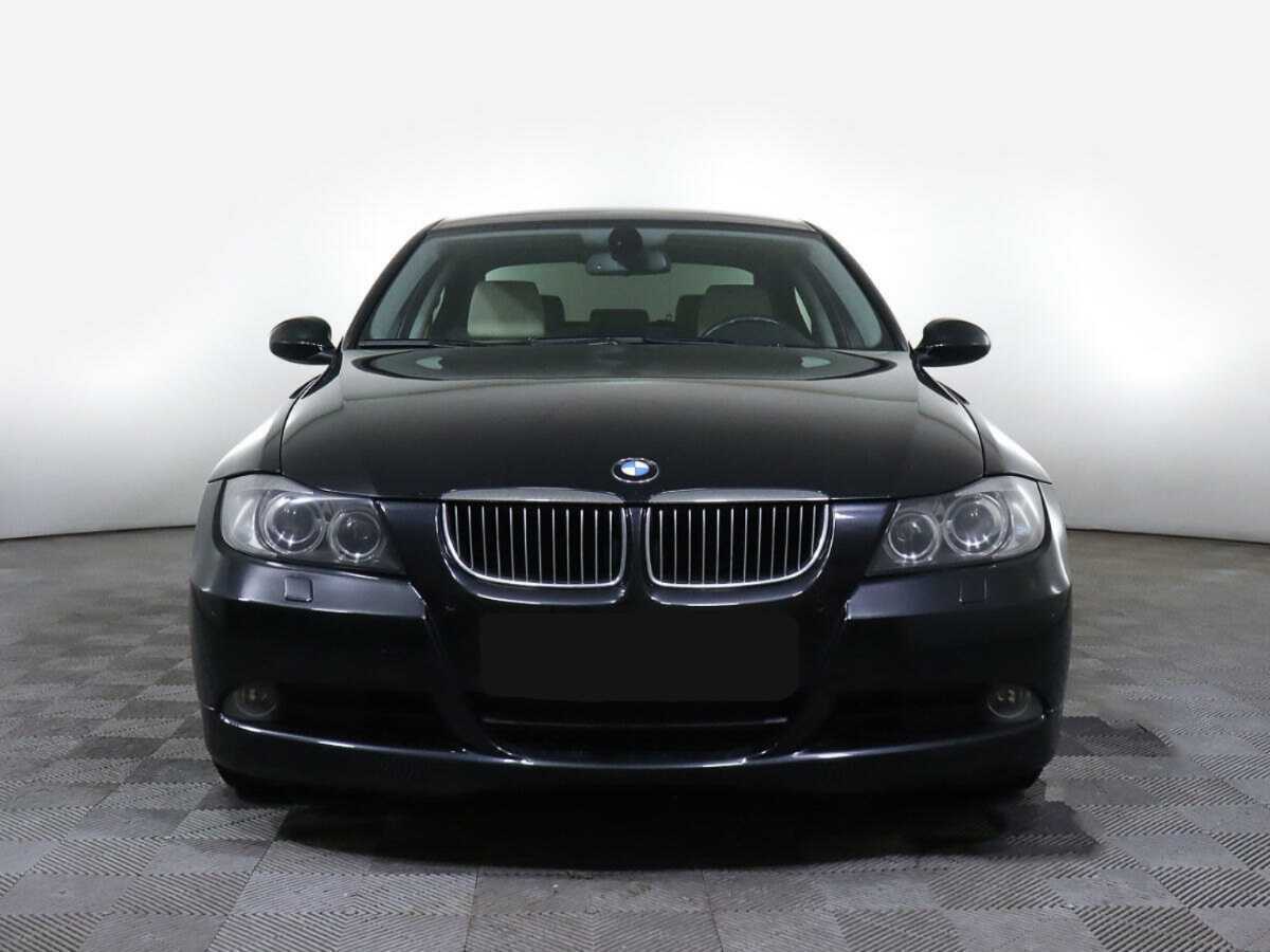 BMW 3 серии 2005 года с пробегом. Посмотреть фото