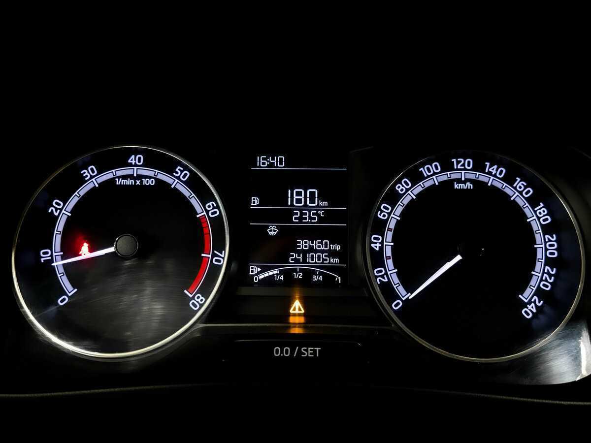 Skoda Rapid 2017 года с пробегом. Фото: #12