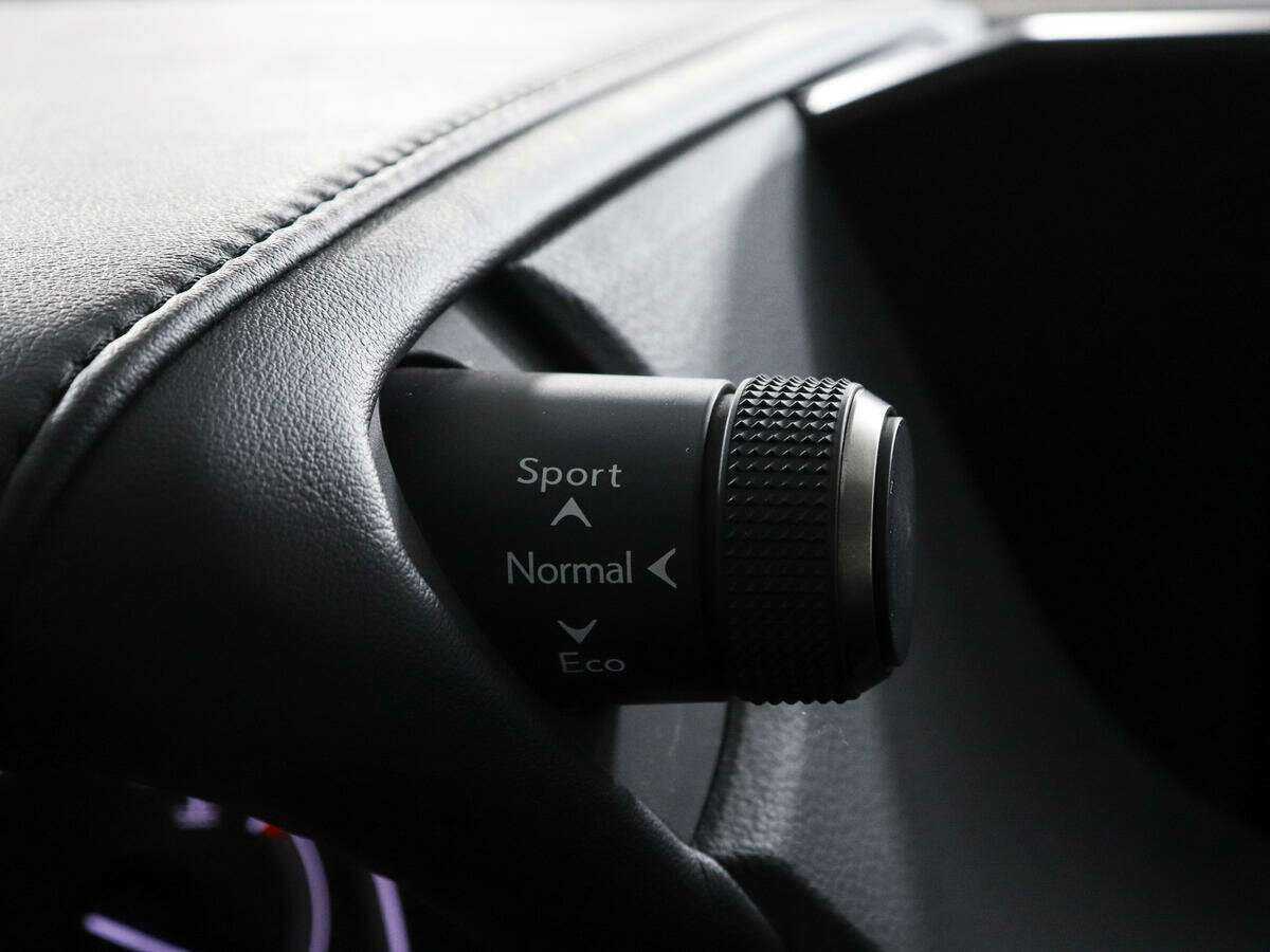 Lexus ES 2019 года с пробегом. Фото: #15