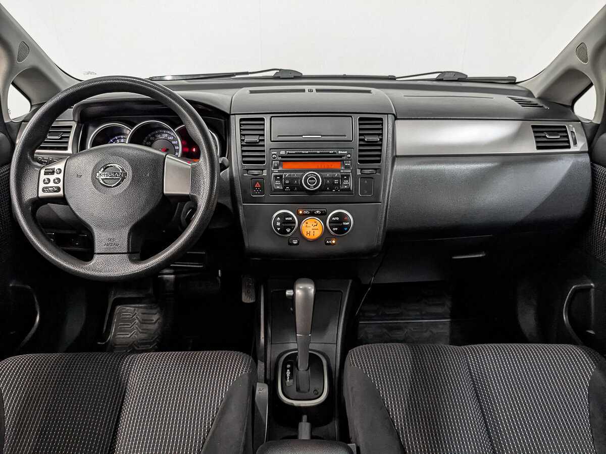 Nissan Tiida 2010 года с пробегом. Фото: #13