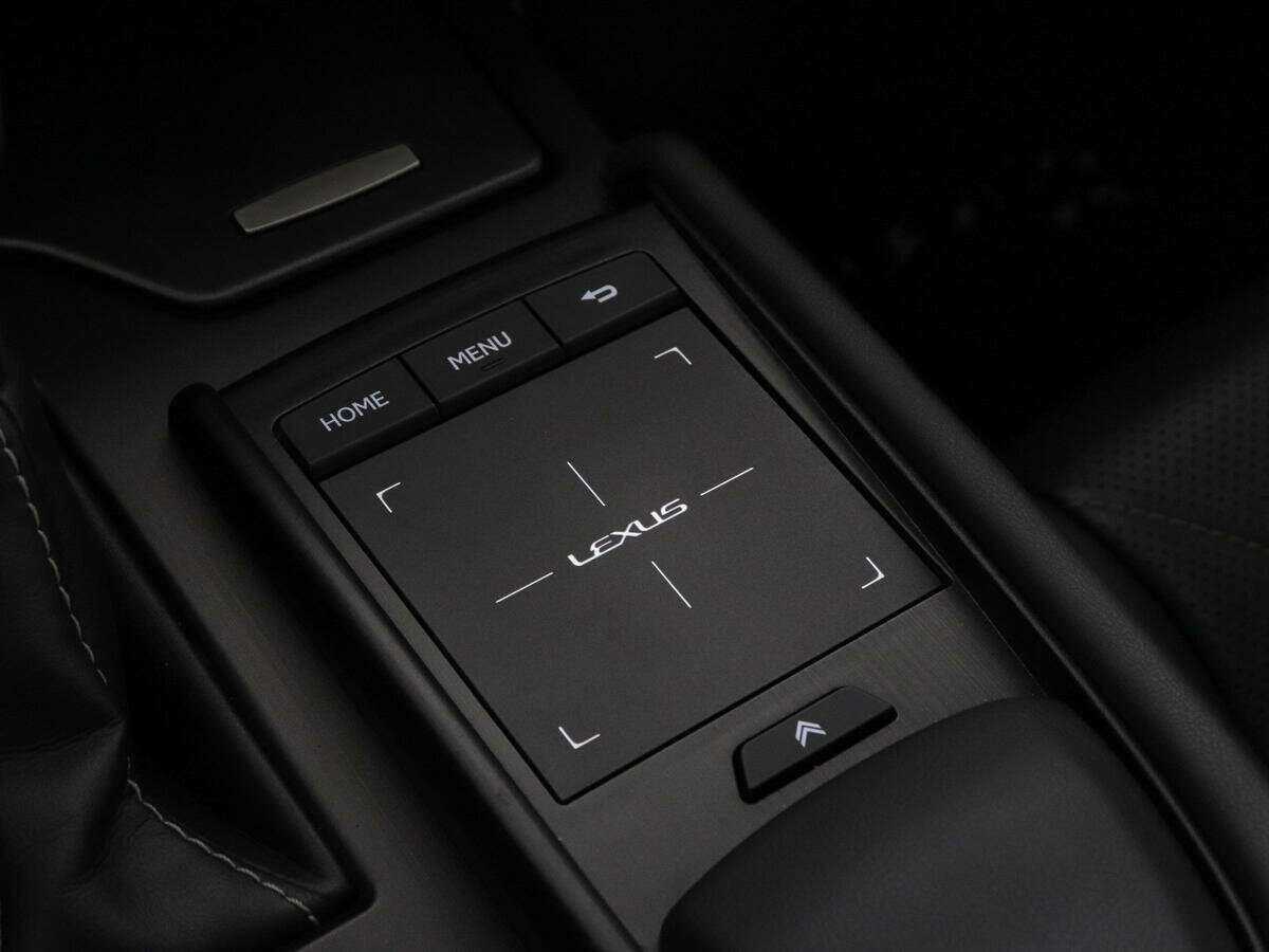 Lexus ES 2019 года с пробегом. Фото: #19