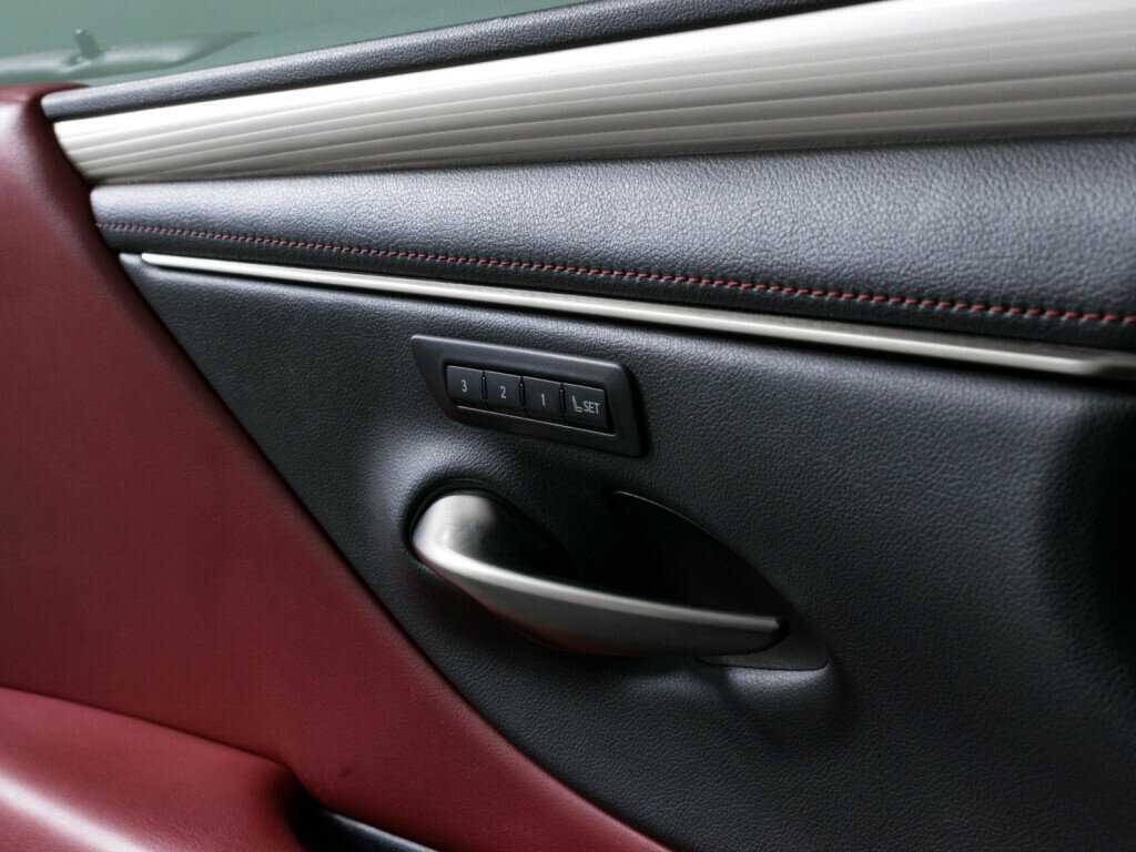 Lexus ES 2020 года с пробегом. Фото: #21