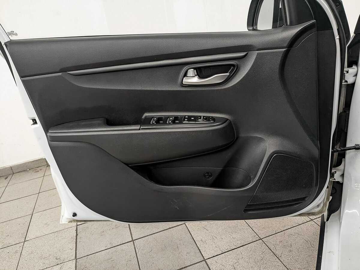 Kia Rio 2020 года с пробегом. Фото: #15