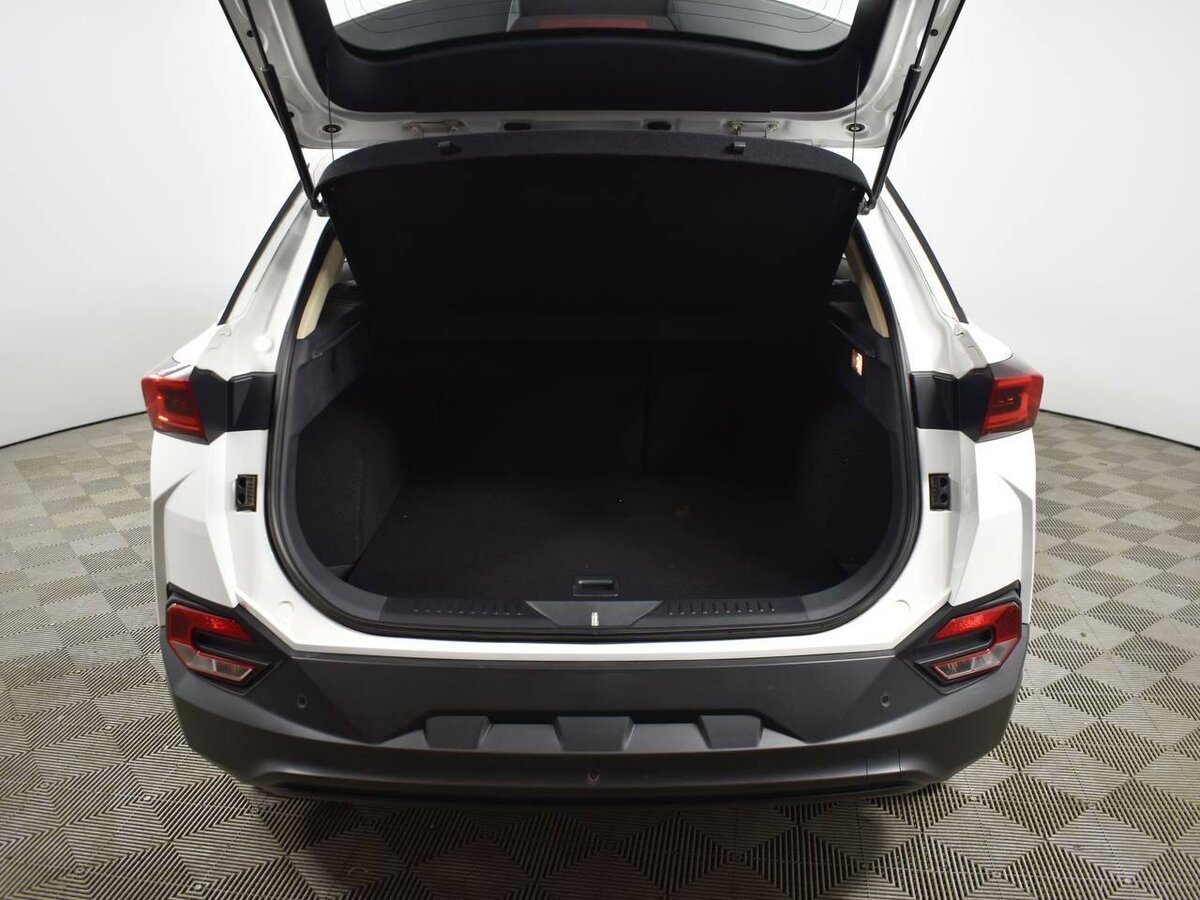 FAW Bestune T77 2024 года с пробегом. Фото: #15