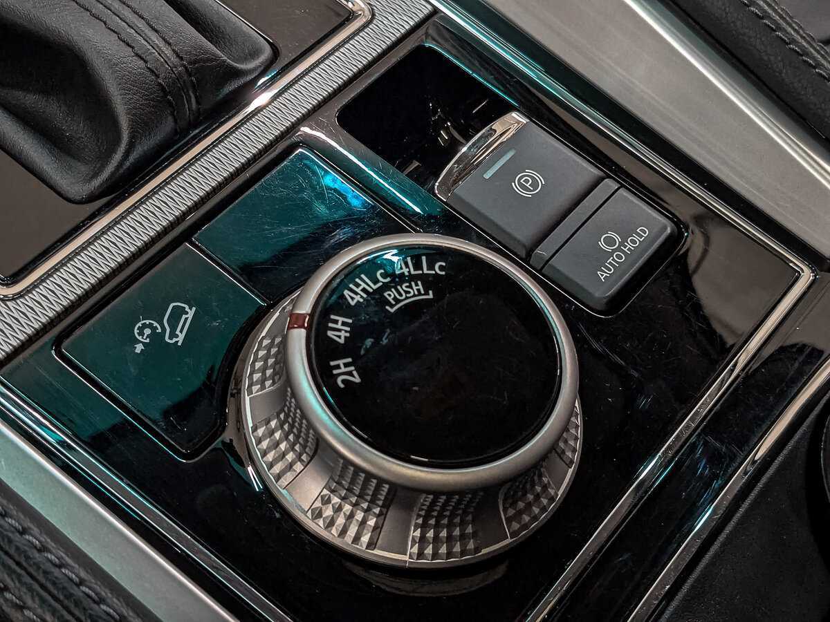 Mitsubishi Montero Sport 2021 года с пробегом. Фото: #25
