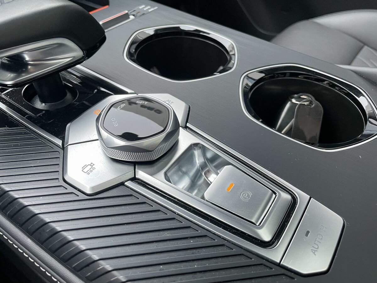 Changan UNI-K 2024 года с пробегом. Фото: #18