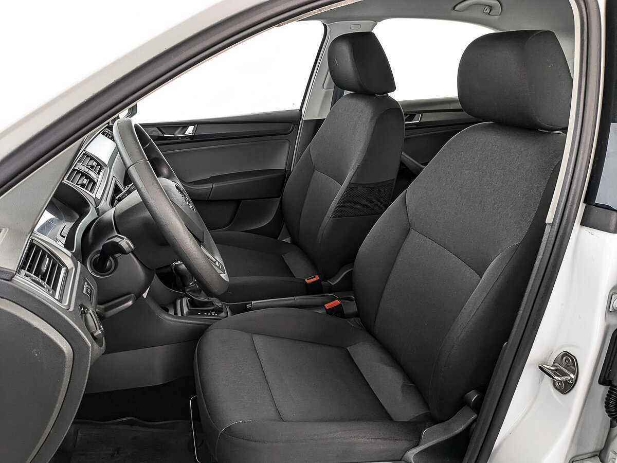 Skoda Rapid 2019 года с пробегом. Фото: #17