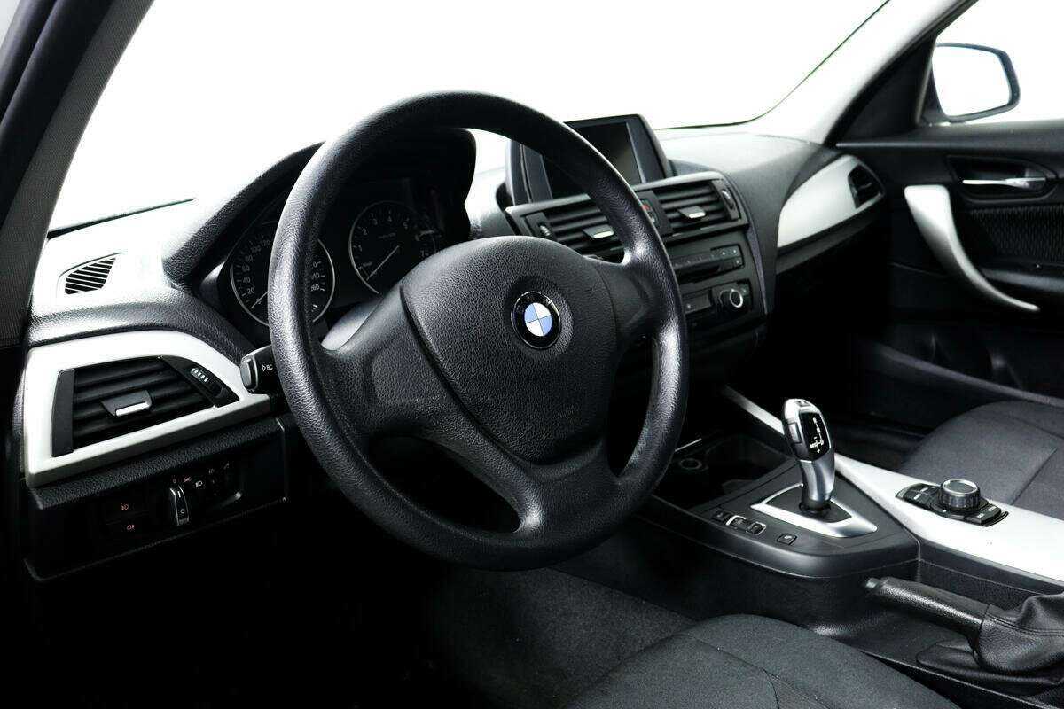 BMW 1 серии 2012 года с пробегом. Фото: #12