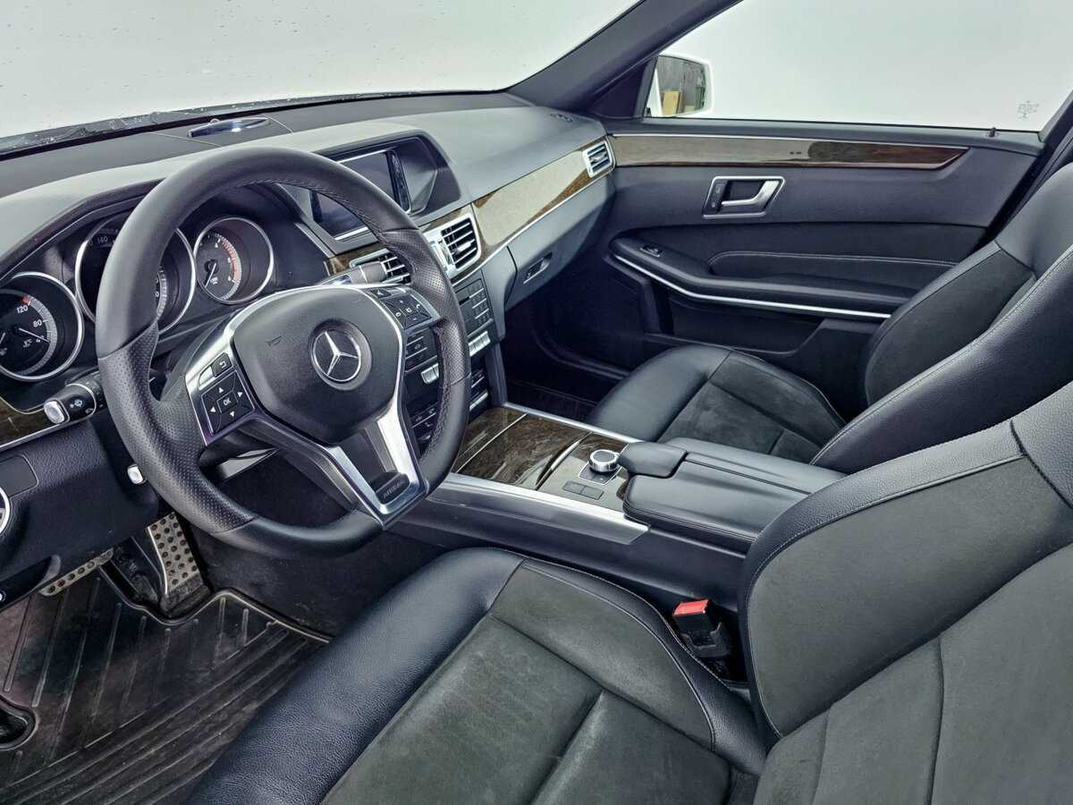 Mercedes-Benz E-Класс 2015 года с пробегом. Фото: #8