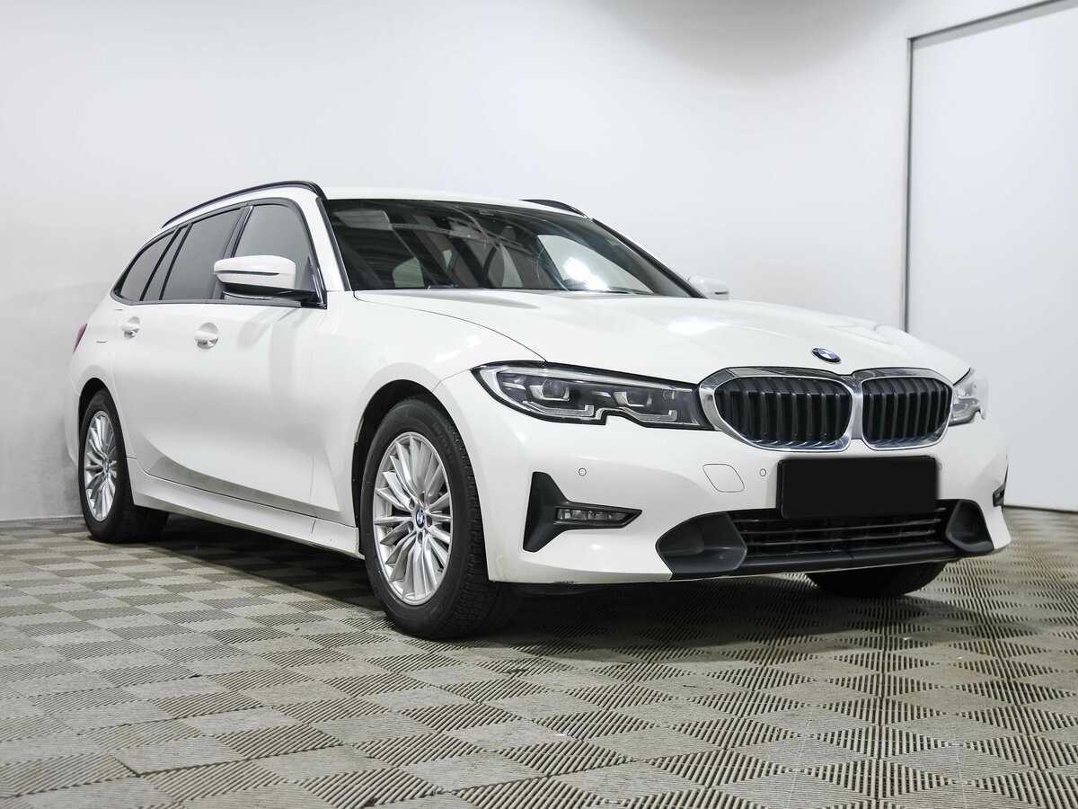 BMW 3 серии 2019 года с пробегом. Фото: #2