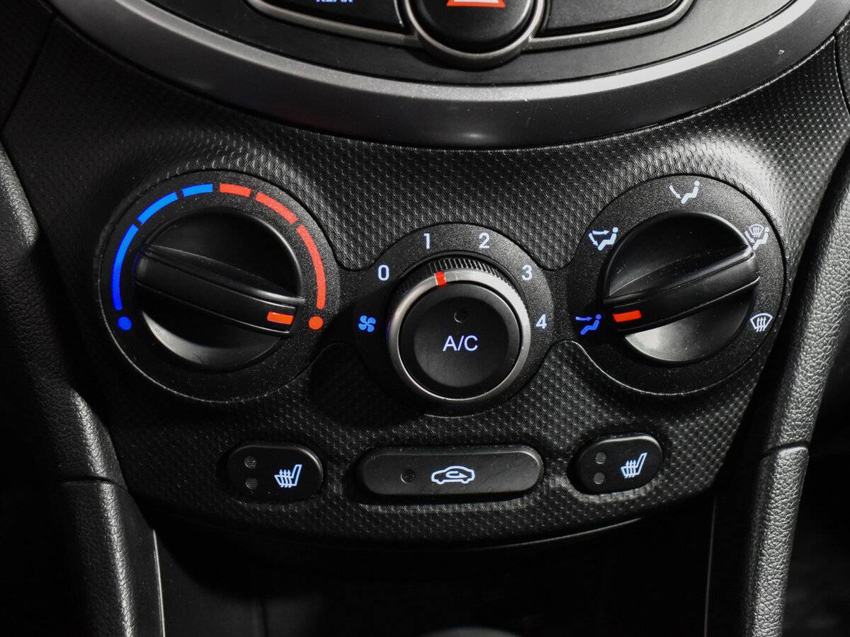 Hyundai Solaris 2015 года с пробегом. Фото: #15