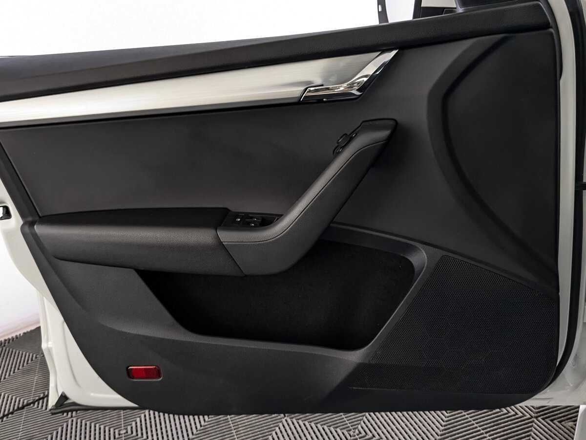 Skoda Octavia 2019 года с пробегом. Фото: #18