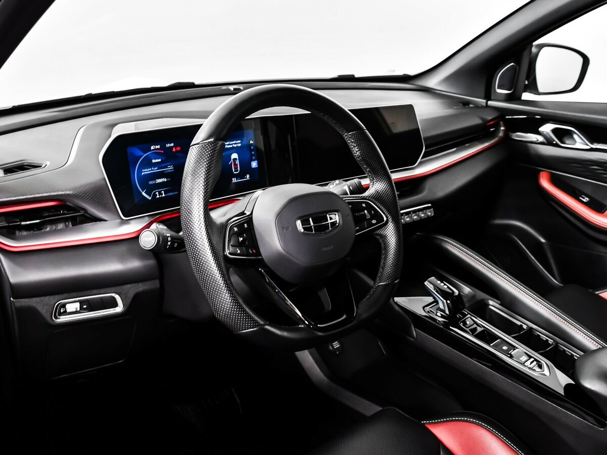 Geely Coolray 2023 года с пробегом. Фото: #10