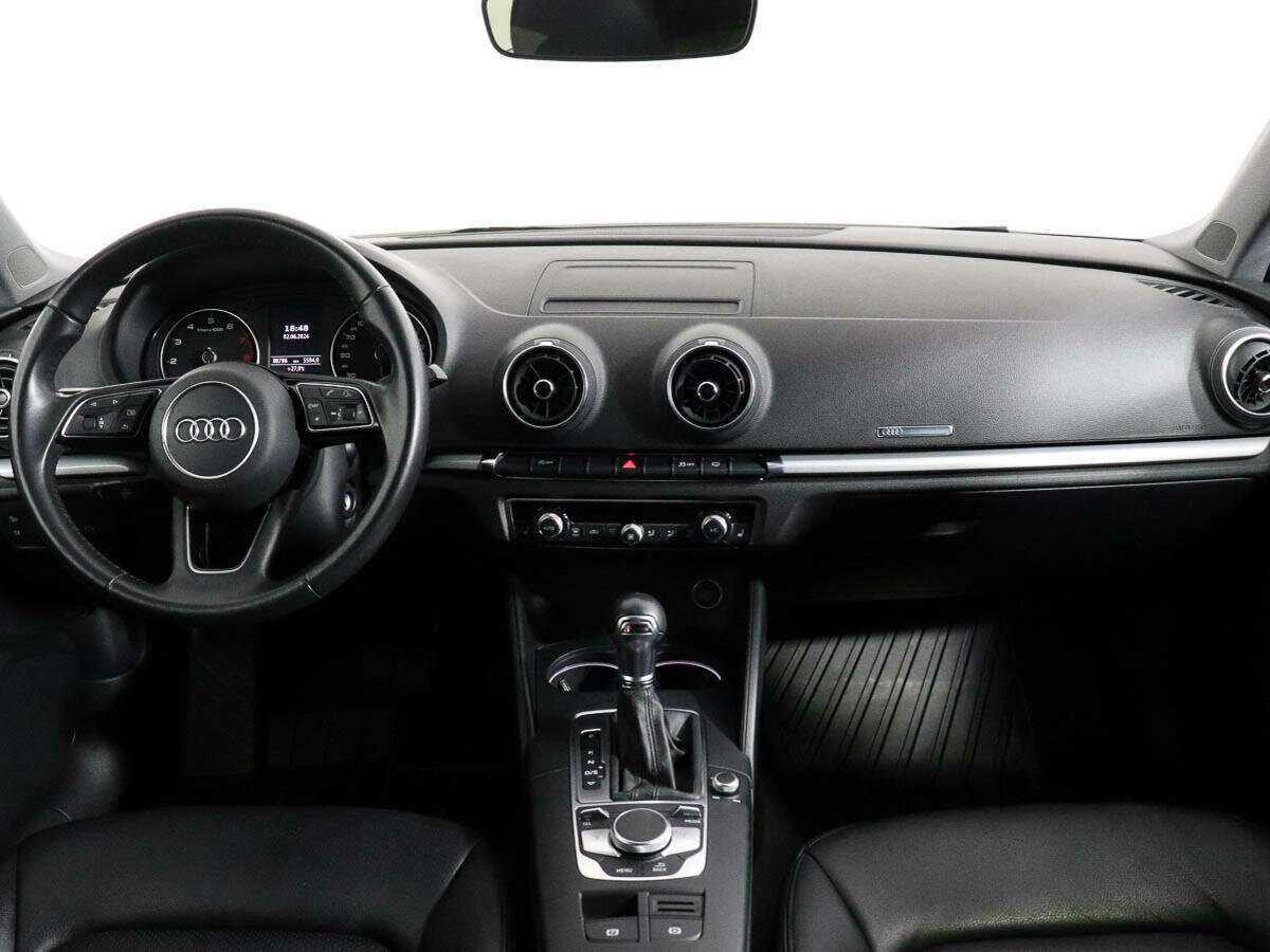 Audi A3 2018 года с пробегом. Фото: #9