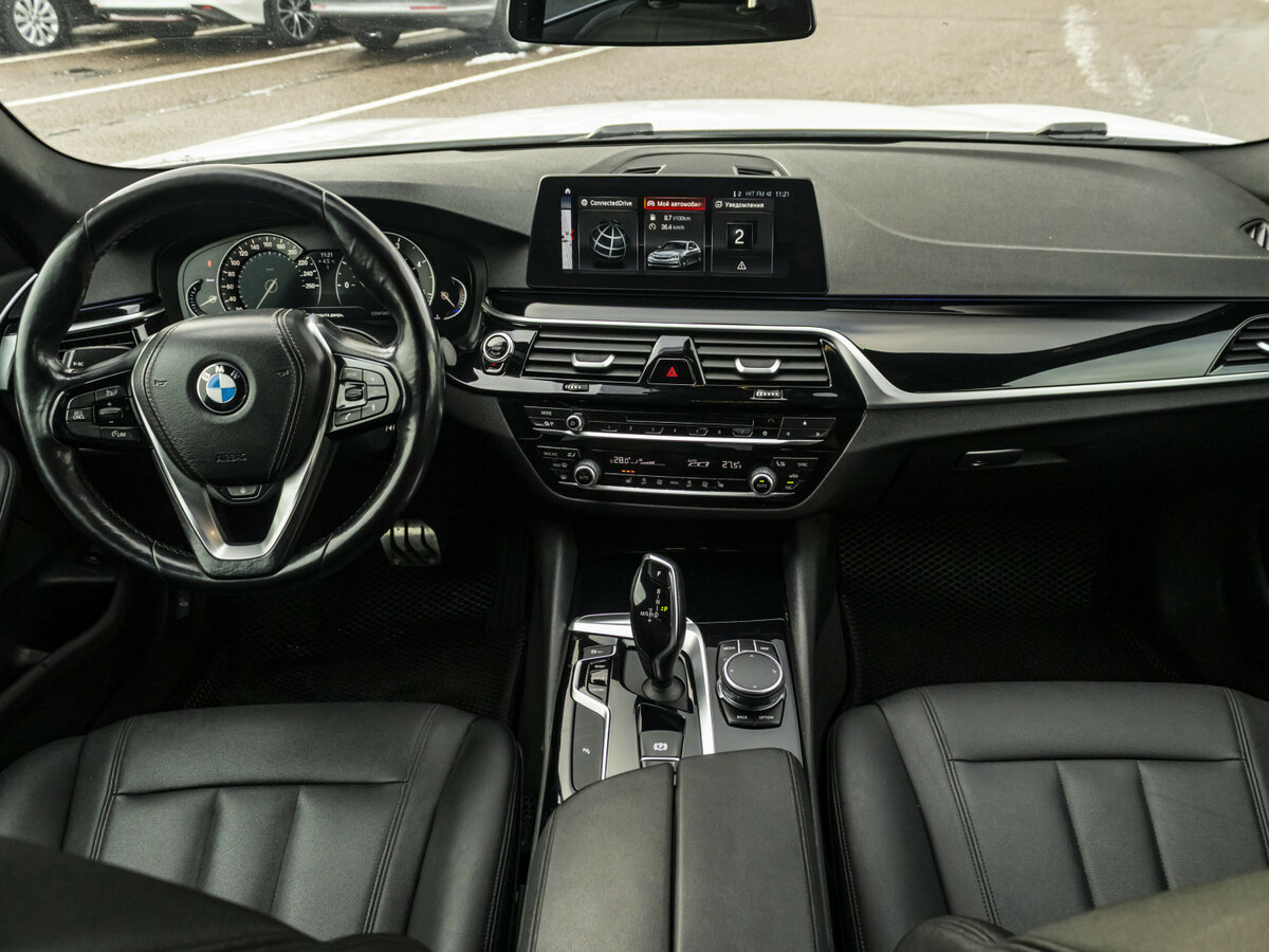 BMW 5 серии 2017 года с пробегом. Фото: #11