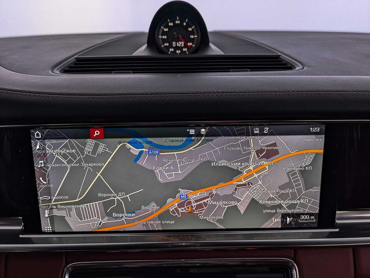 Porsche Panamera 2020 года с пробегом. Фото: #26