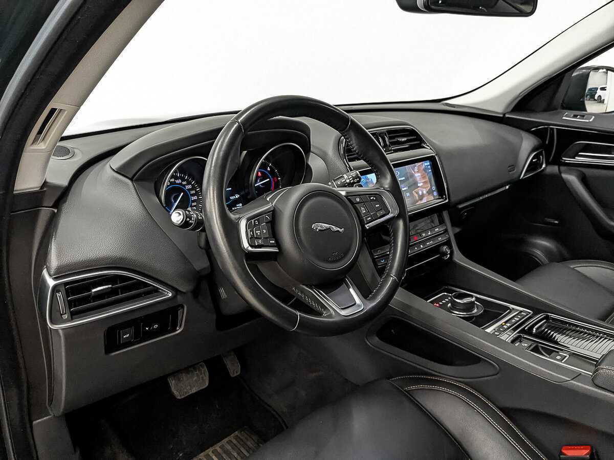 Jaguar F-Pace 2018 года с пробегом. Фото: #11