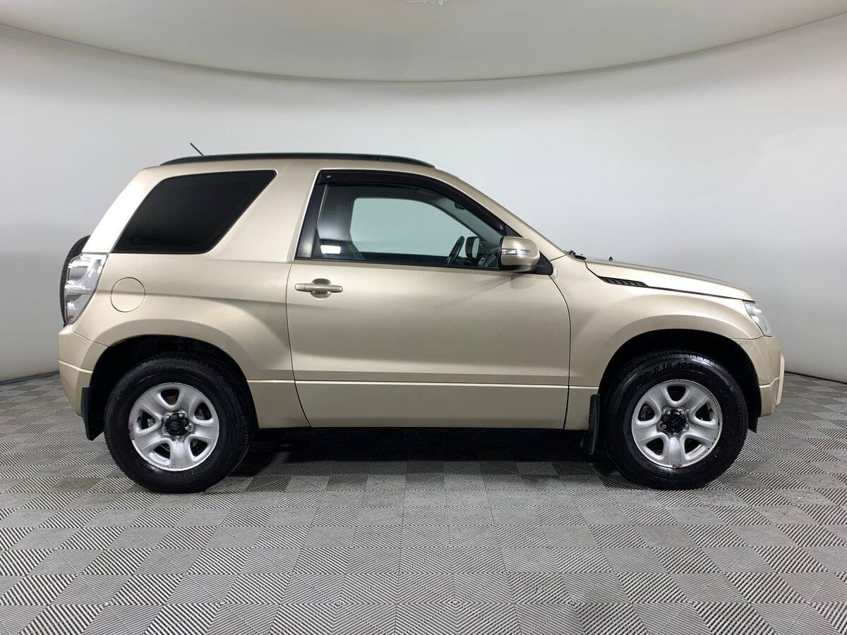 Suzuki Grand Vitara 2010 года с пробегом. Фото: #3