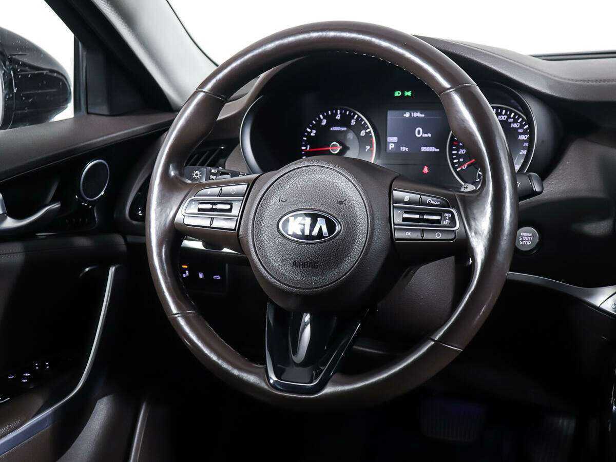 Kia Stinger 2018 года с пробегом. Фото: #12