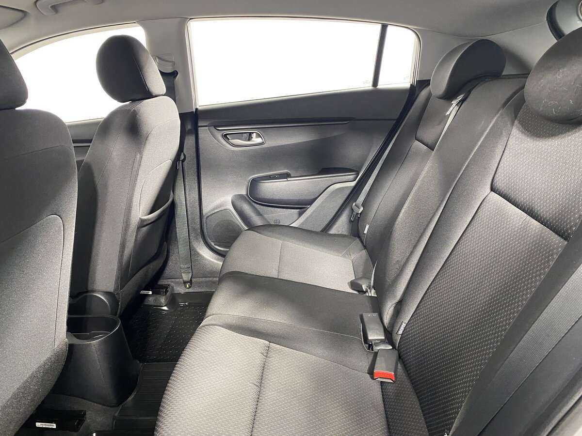 Kia Rio 2021 года с пробегом. Фото: #7