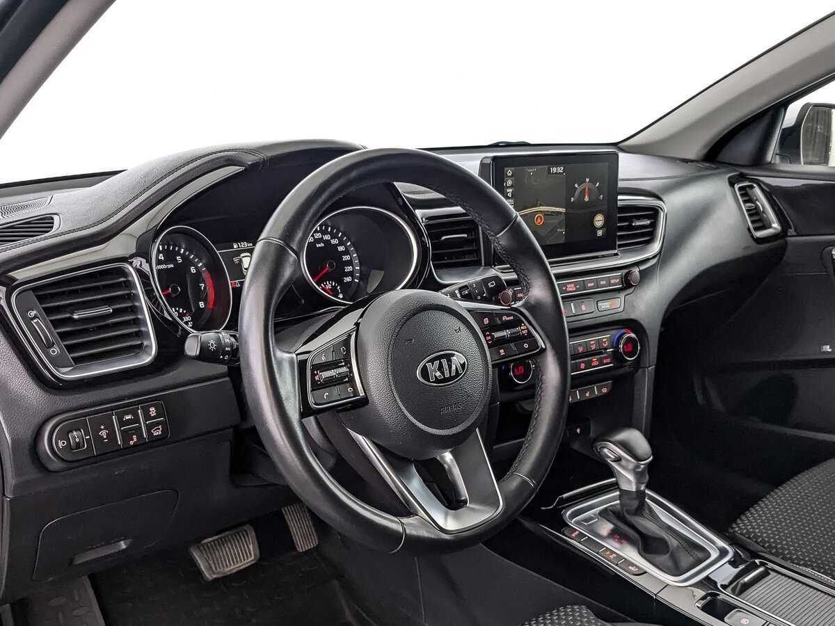 Kia Ceed 2019 года с пробегом. Фото: #9