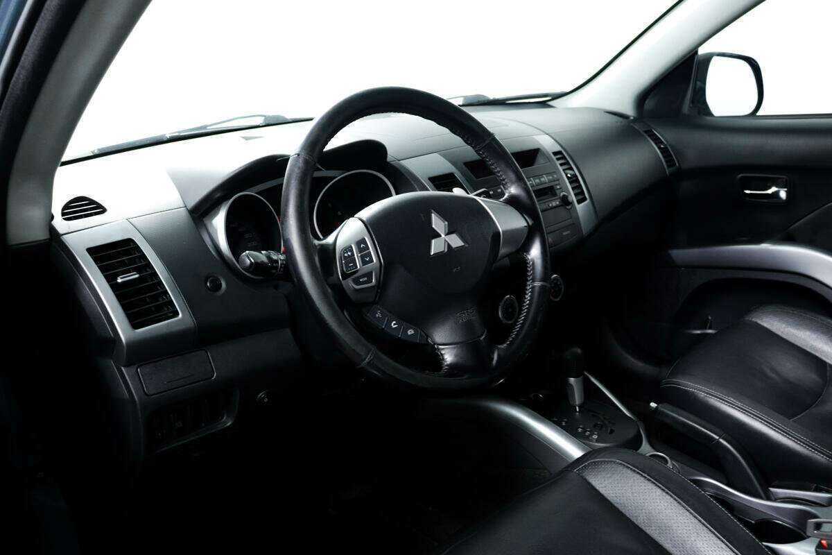 Mitsubishi Outlander 2008 года с пробегом. Фото: #12