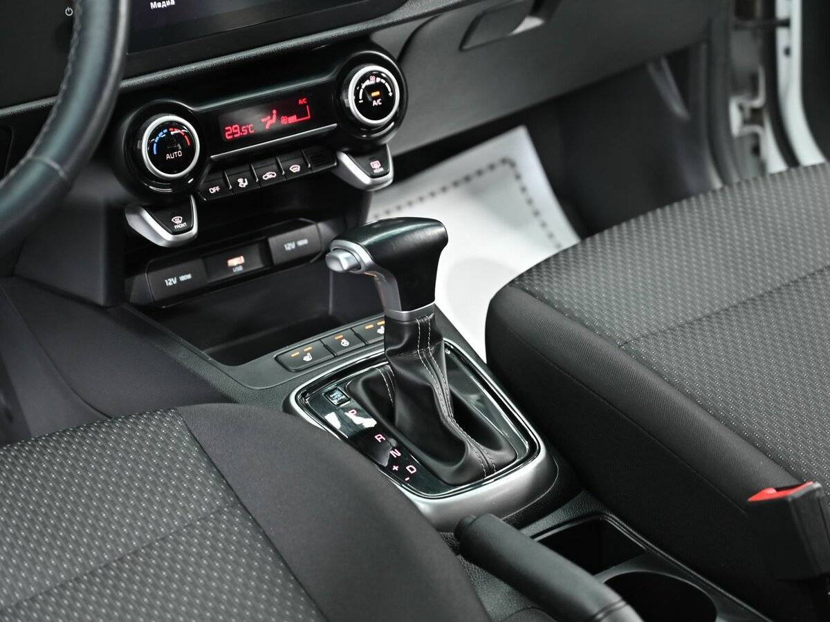 Kia Rio 2022 года с пробегом. Фото: #10