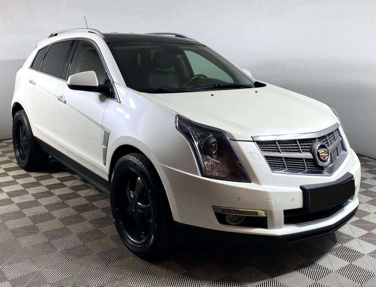 Cadillac SRX 2011 года с пробегом. Фото: #2