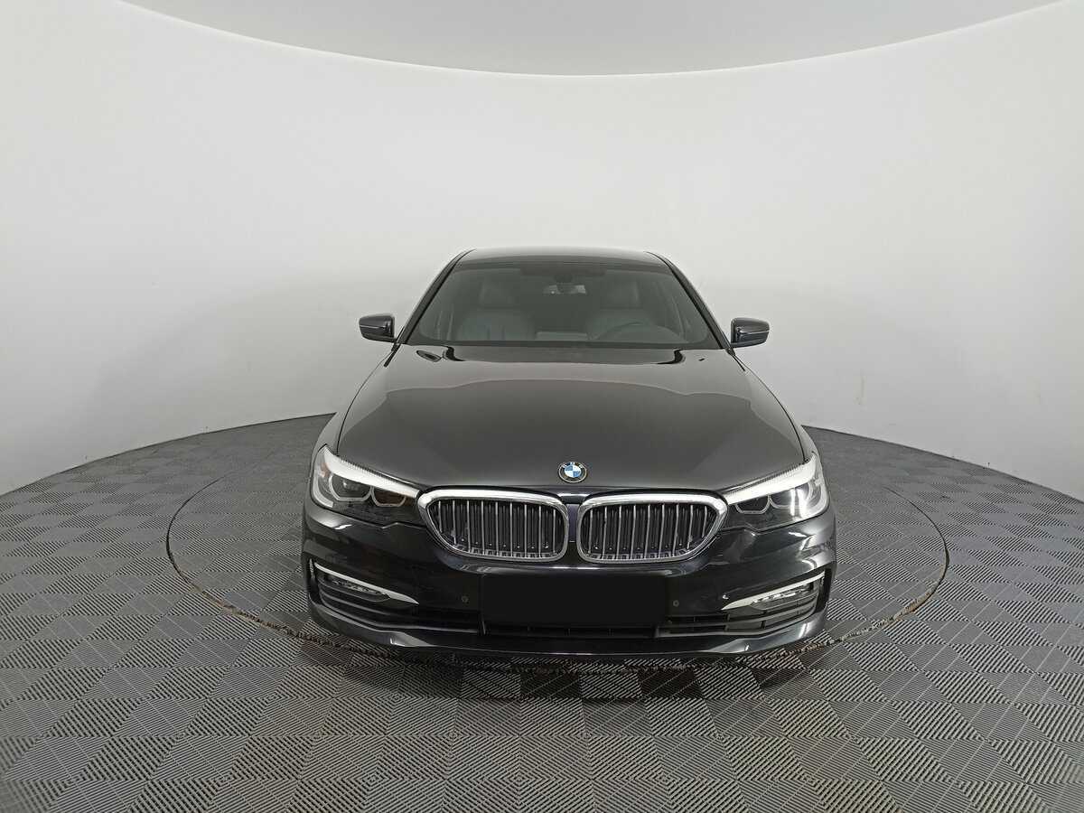 BMW 5 серии 2018 года с пробегом. Фото: #1
