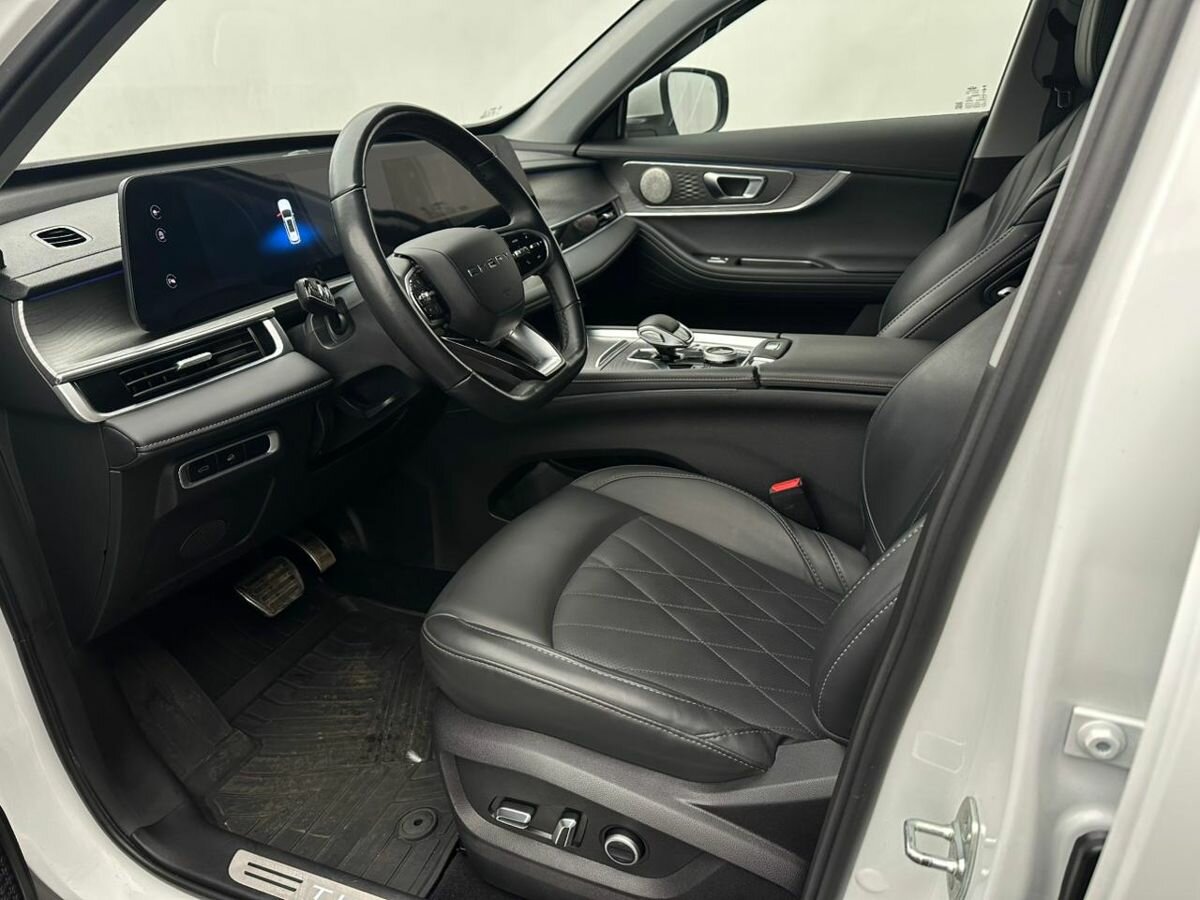 Chery Tiggo 8 Pro Max 2023 года с пробегом. Фото: #8