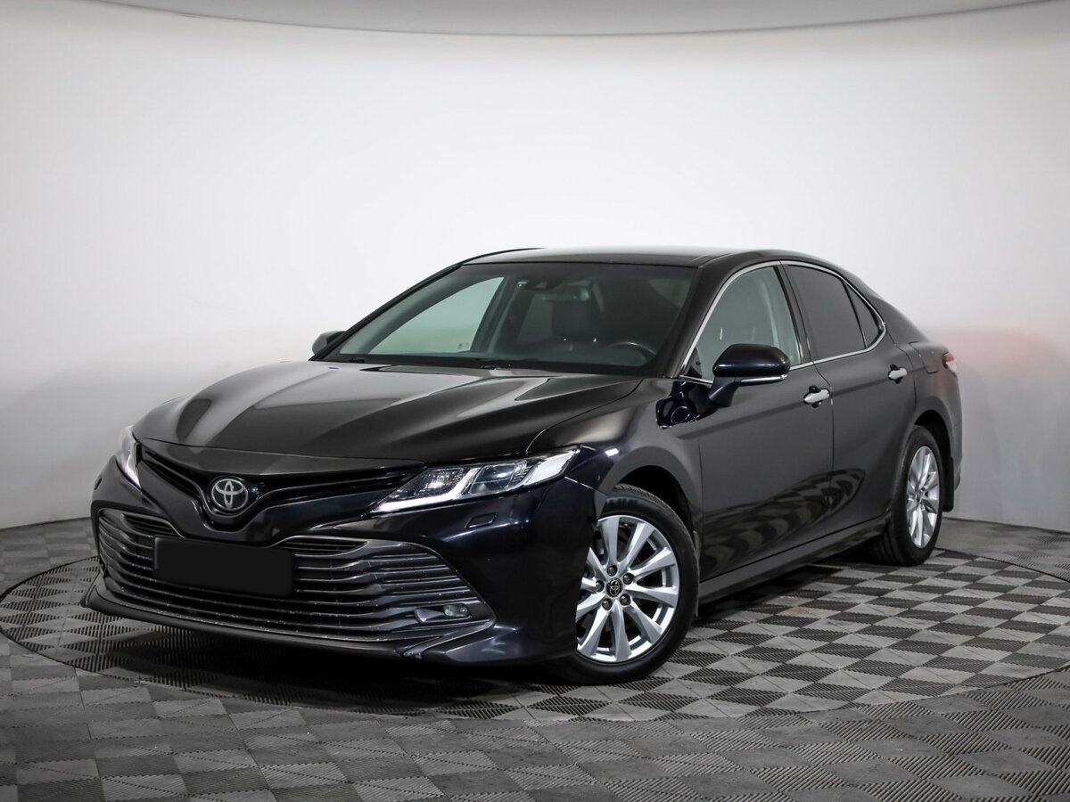Toyota Camry 2021 года с пробегом. Посмотреть фото