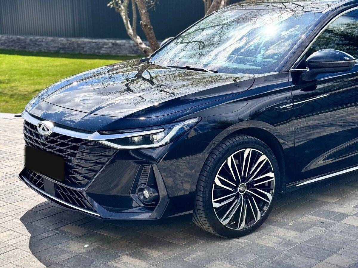 Chery Arrizo 8 2024 года с пробегом. Фото: #8