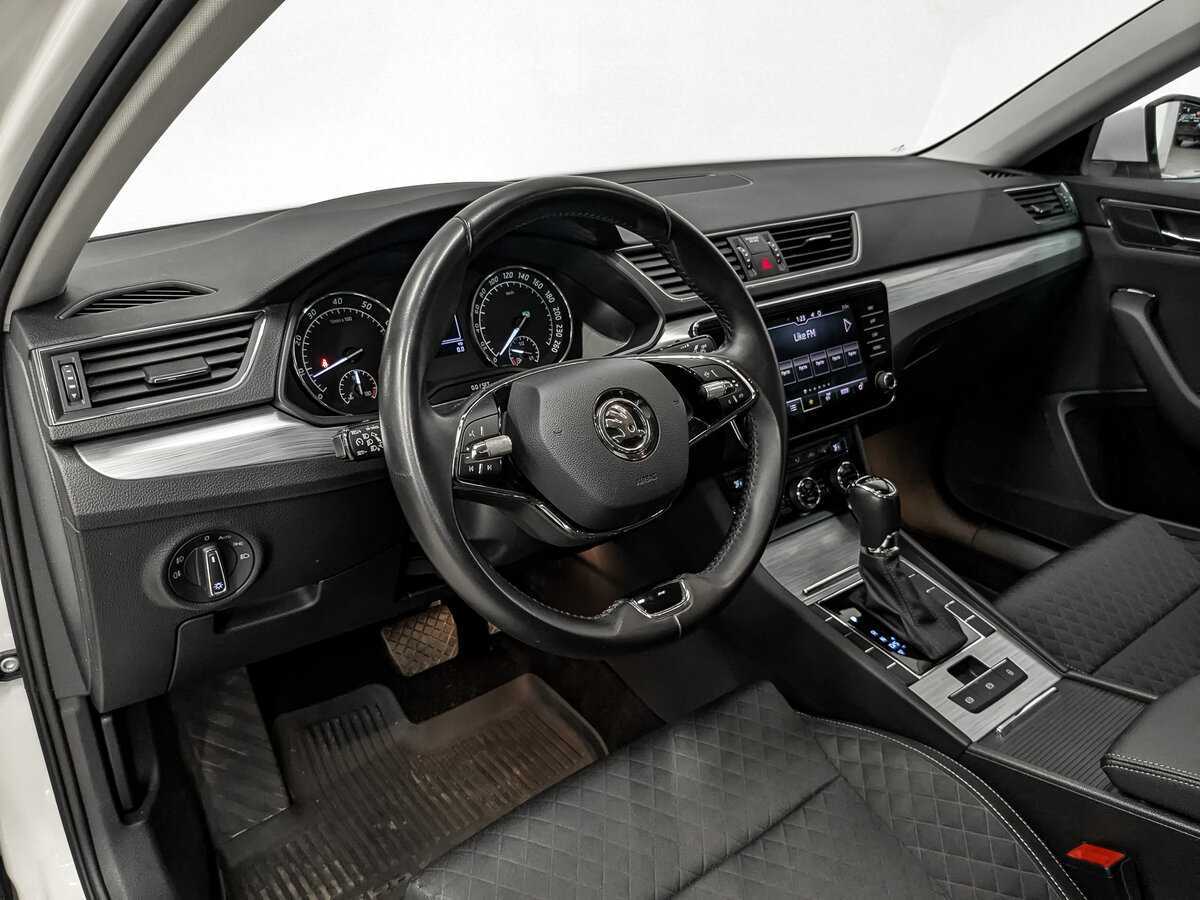 Skoda Superb 2020 года с пробегом. Фото: #15