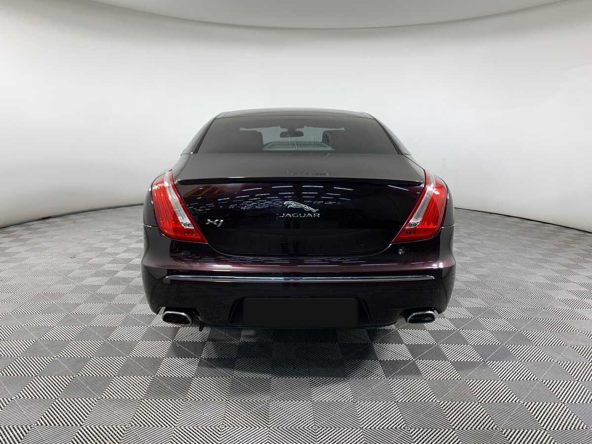 Jaguar XJ 2012 года с пробегом. Фото: #5