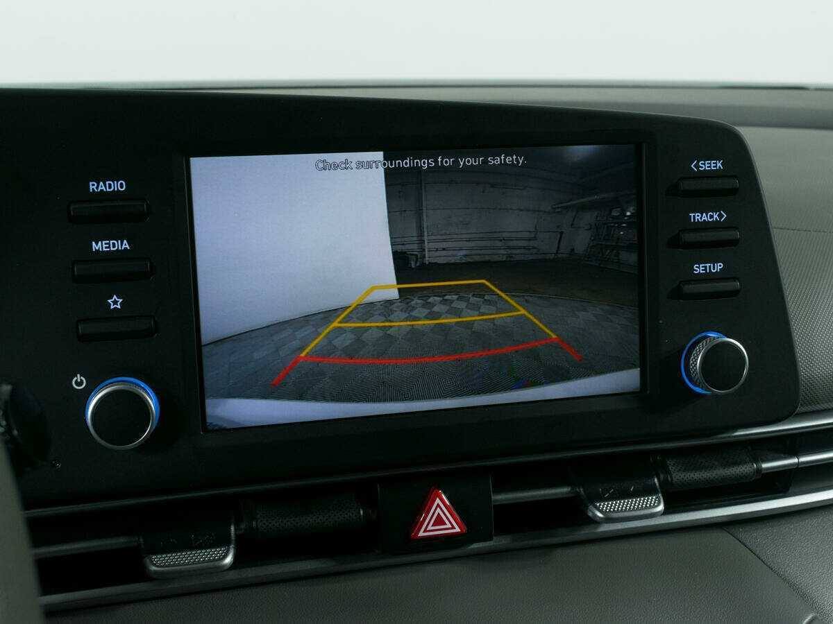 Hyundai Elantra 2021 года с пробегом. Фото: #14