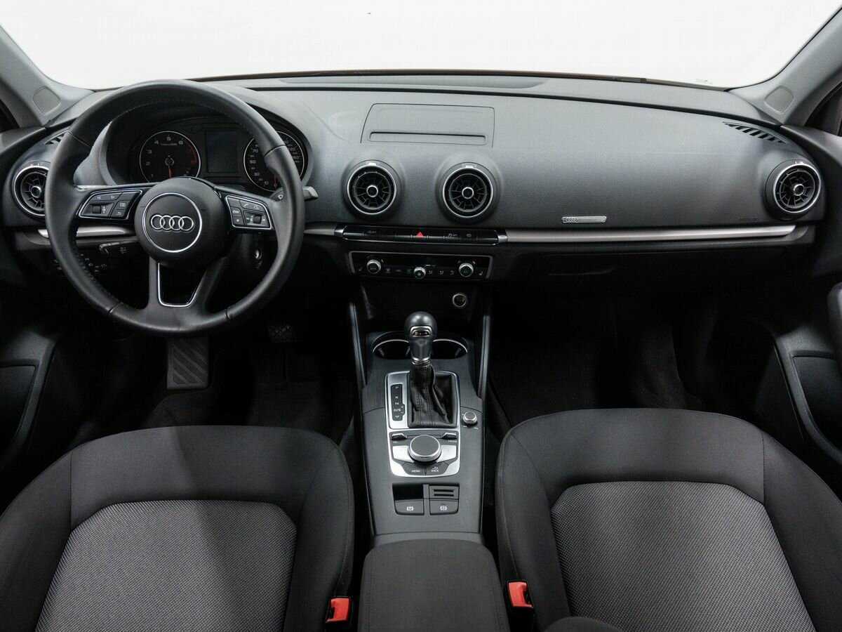 Audi A3 2020 года с пробегом. Фото: #10