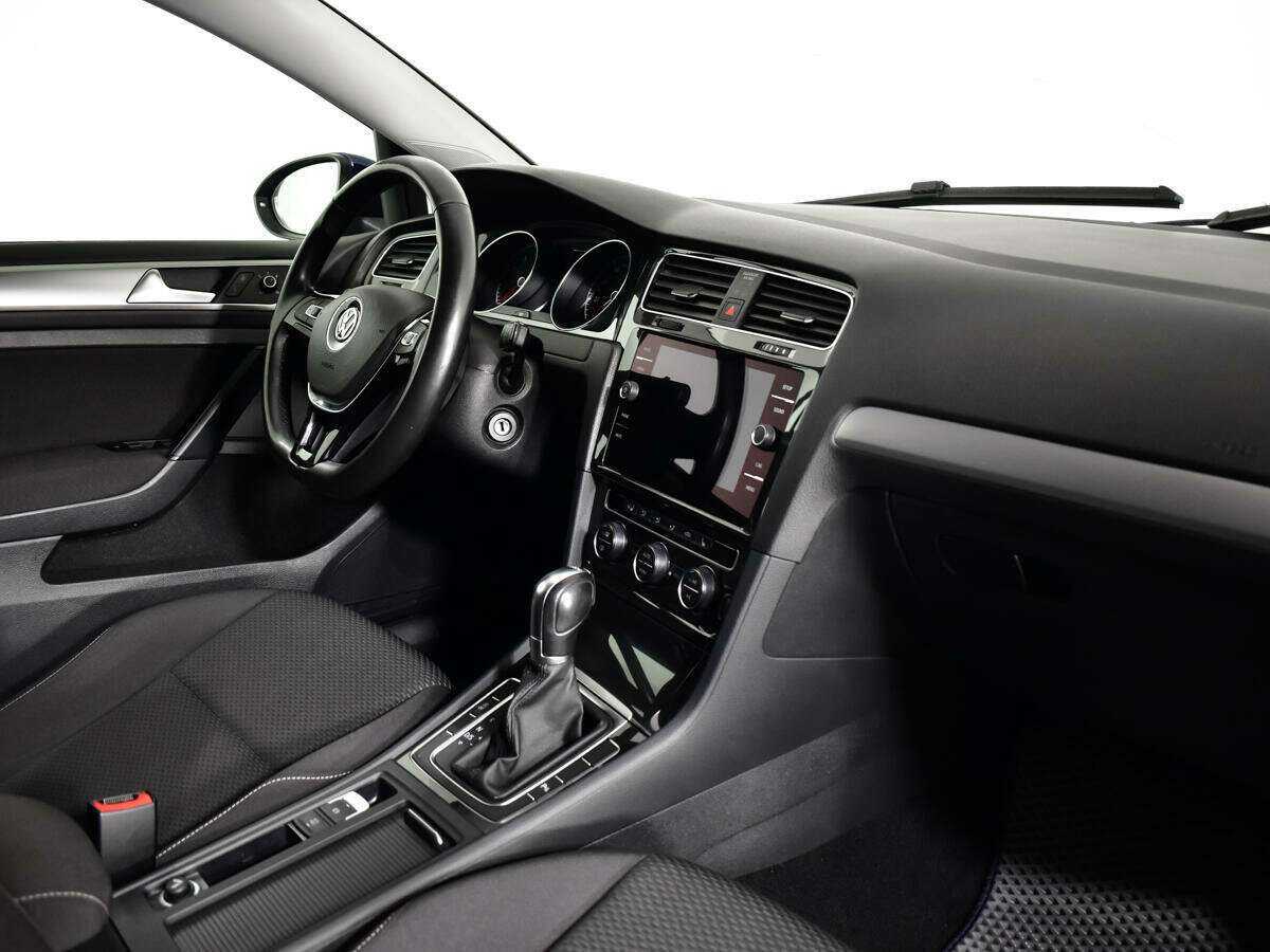 Volkswagen Golf 2018 года с пробегом. Фото: #6