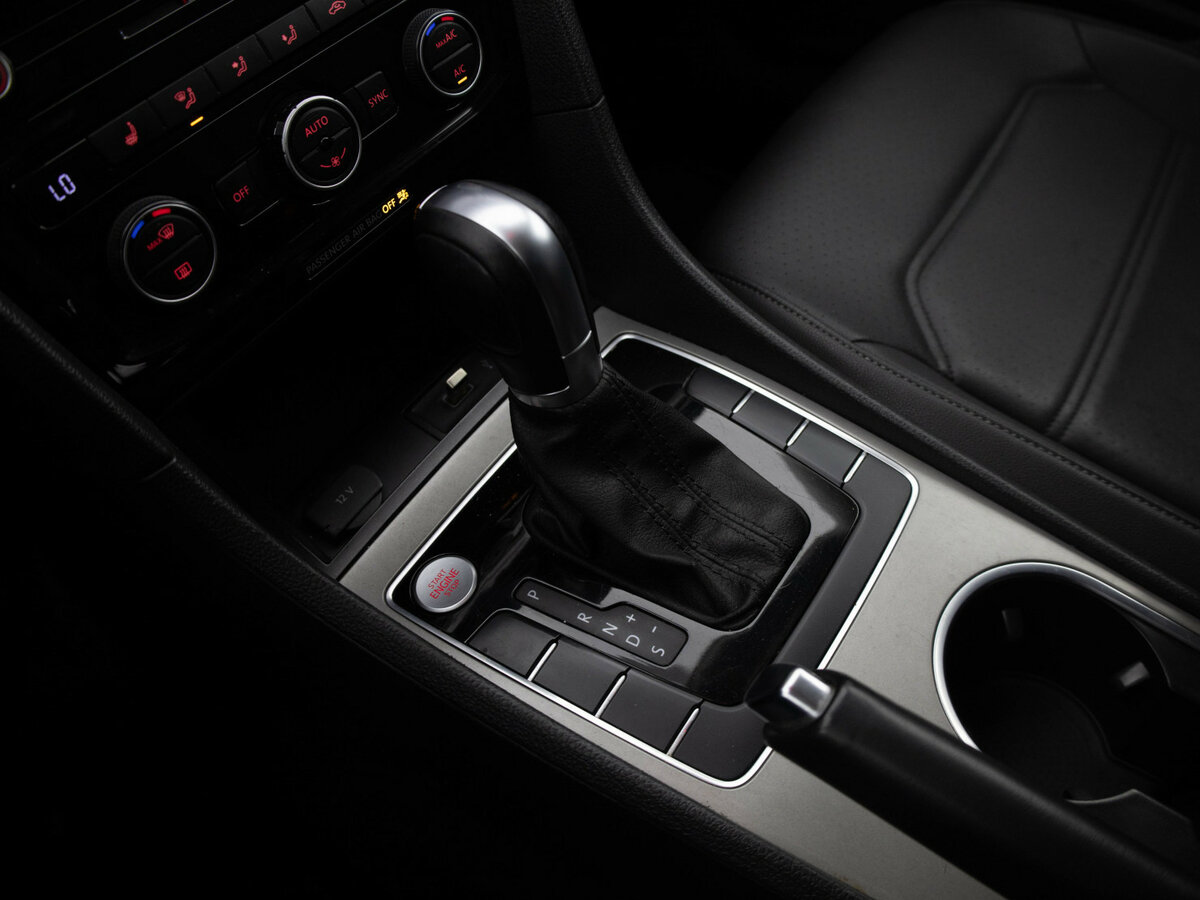 Volkswagen Passat (North America and China) 2020 года с пробегом. Фото: #9