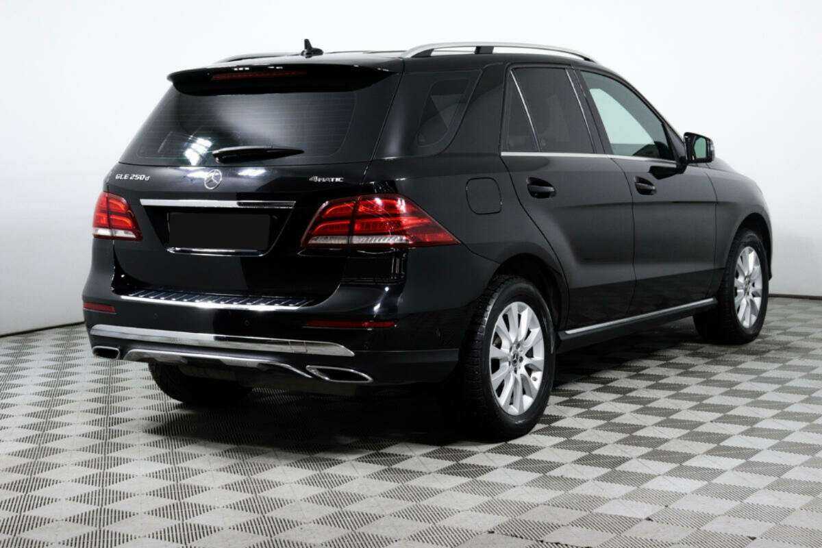 Mercedes-Benz GLE 2018 года с пробегом. Фото: #4