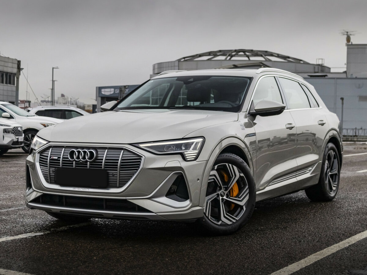Audi e-tron 2023 года с пробегом. Фото: #0