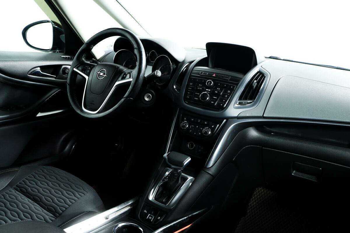 Opel Zafira 2012 года с пробегом. Фото: #8