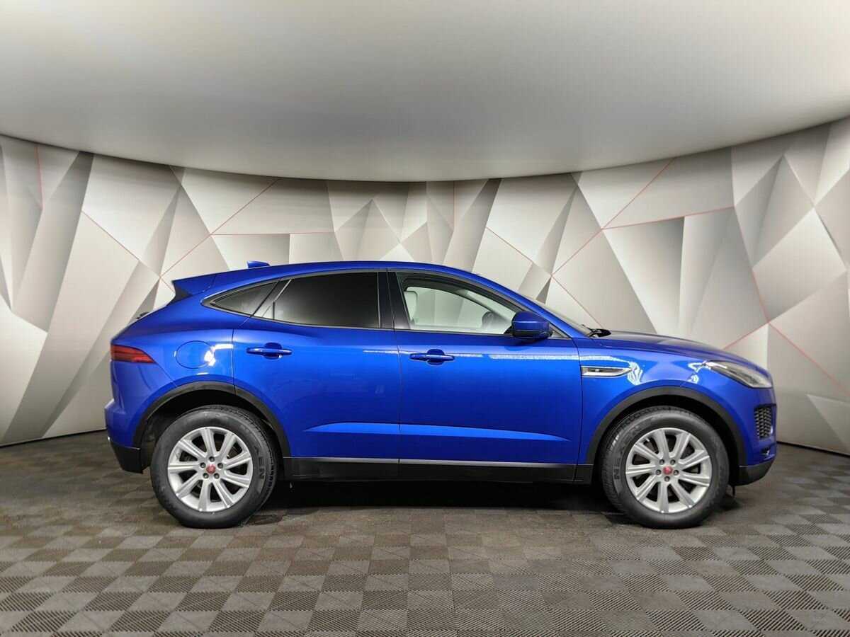Jaguar E-Pace 2019 года с пробегом. Фото: #5