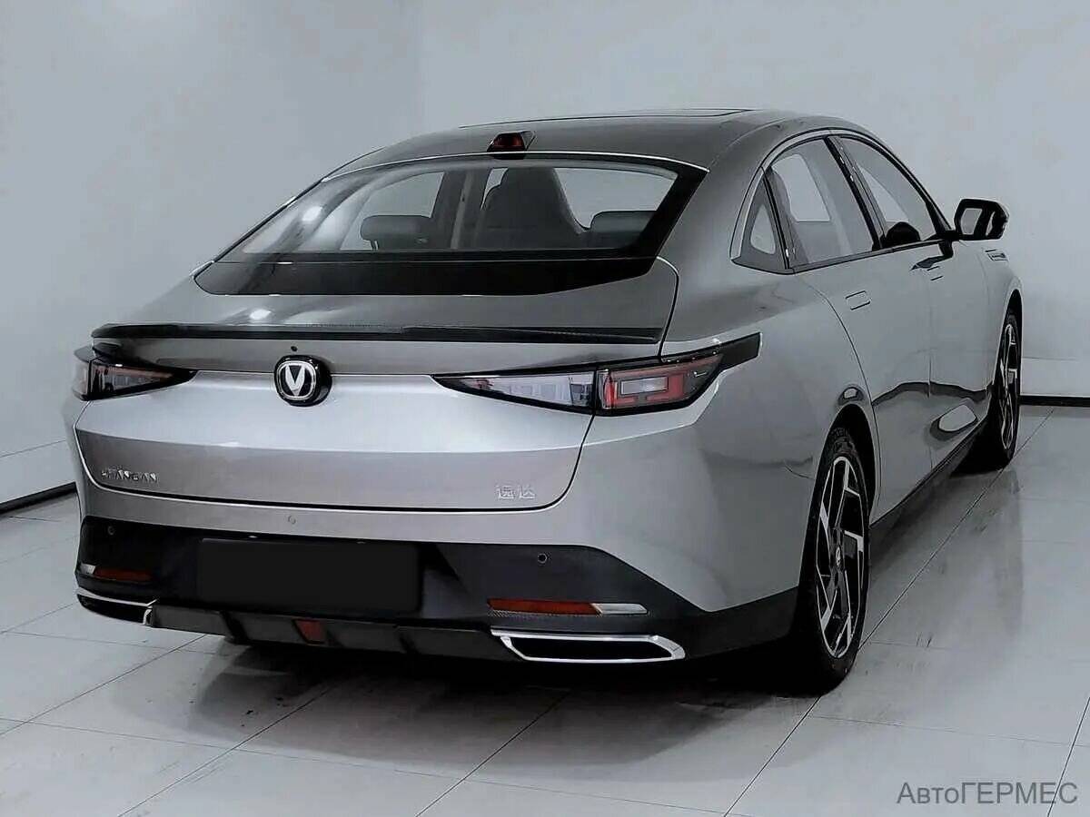 Changan Lamore 2023 года с пробегом. Фото: #3