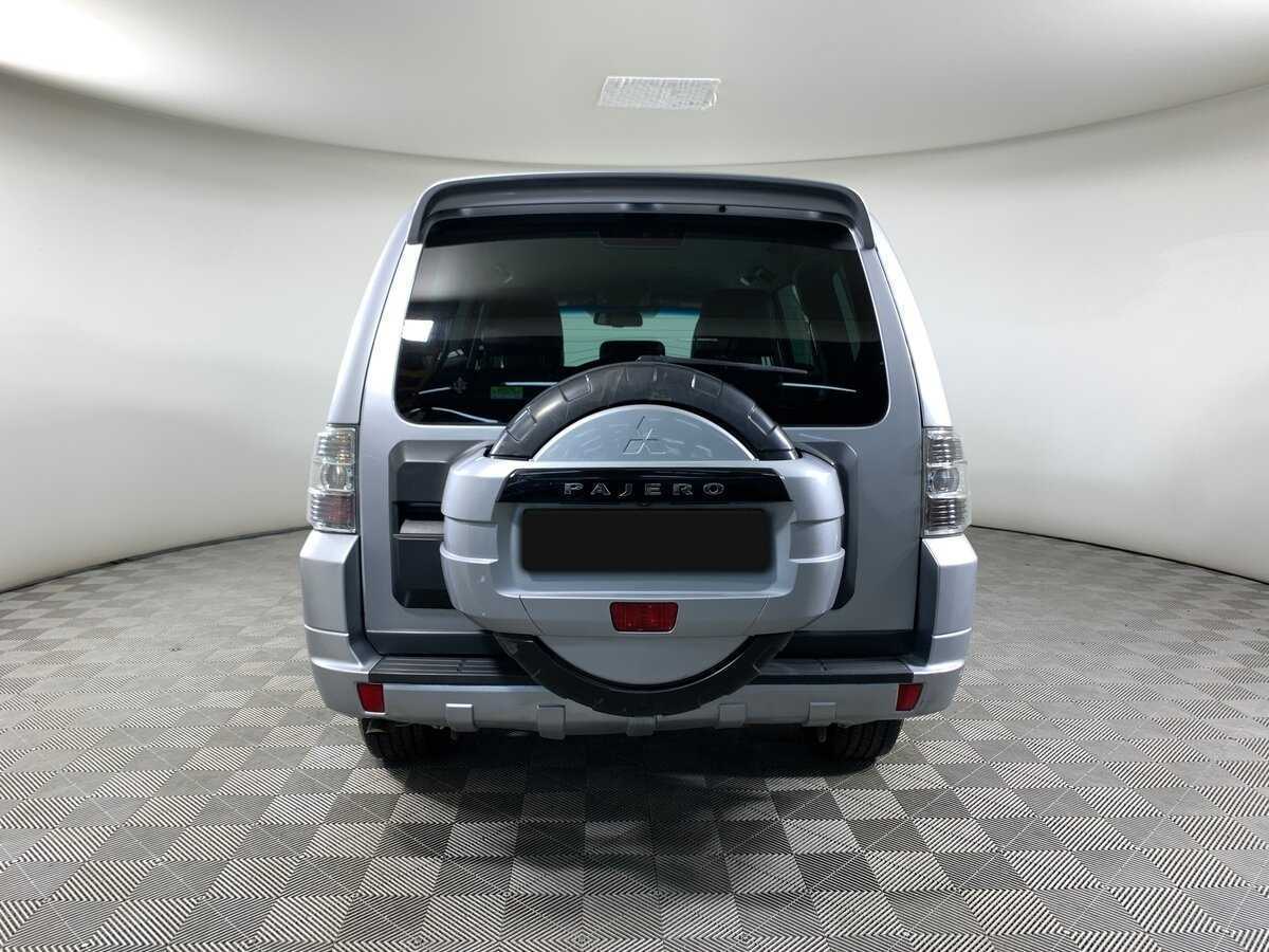 Mitsubishi Pajero 2011 года с пробегом. Фото: #5