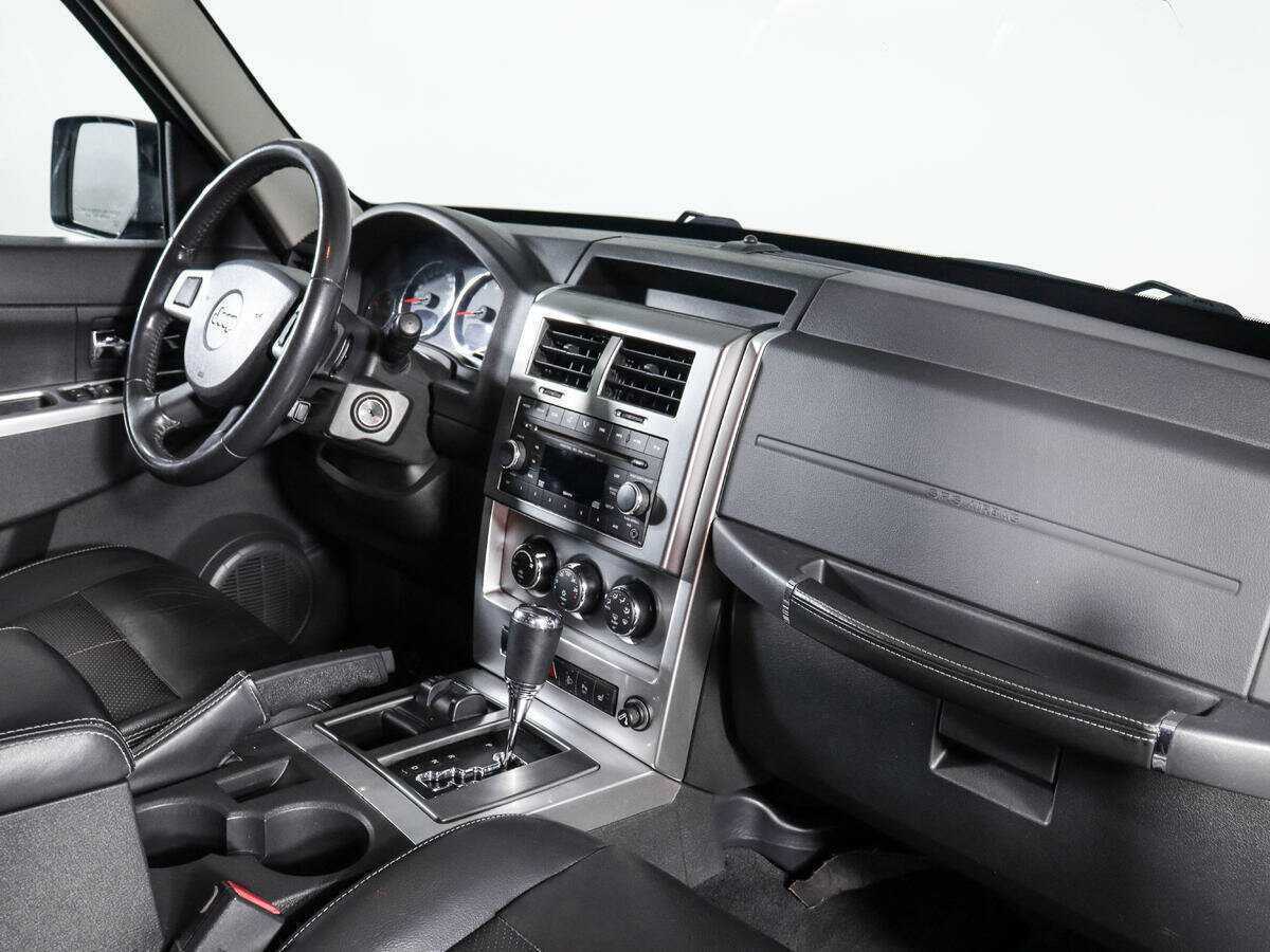 Jeep Cherokee 2010 года с пробегом. Фото: #7