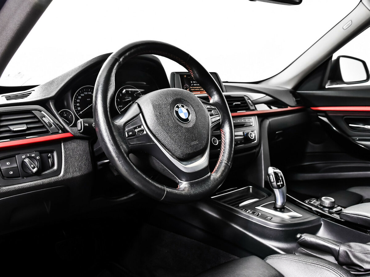 BMW 3 серии 2015 года с пробегом. Фото: #12