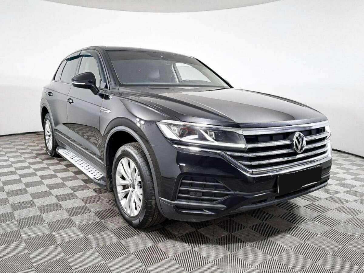 Volkswagen Touareg 2018 года с пробегом. Фото: #2