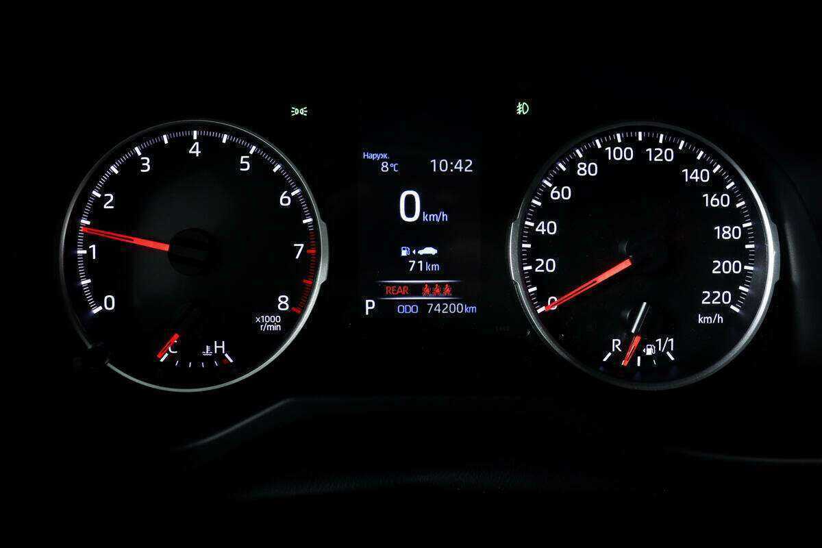 Toyota RAV4 2020 года с пробегом. Фото: #9