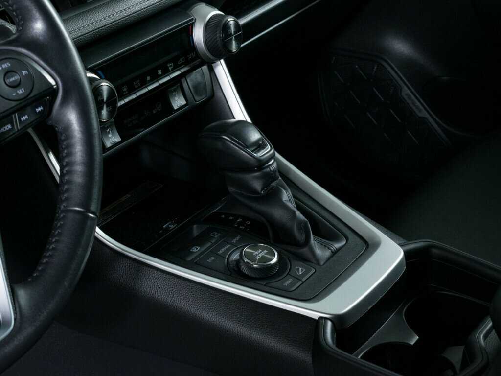 Toyota RAV4 2021 года с пробегом. Фото: #13